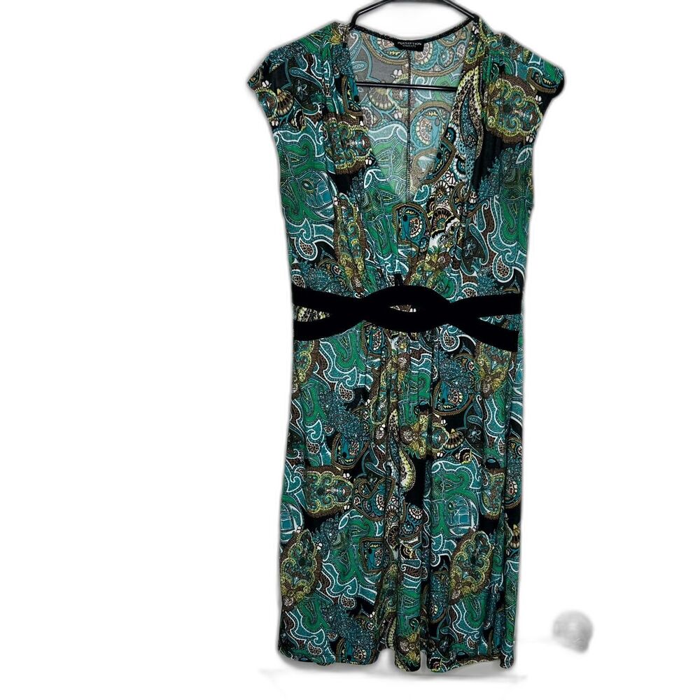 Vibrant Green Paisley Dress with Black Waist Detail - Size M